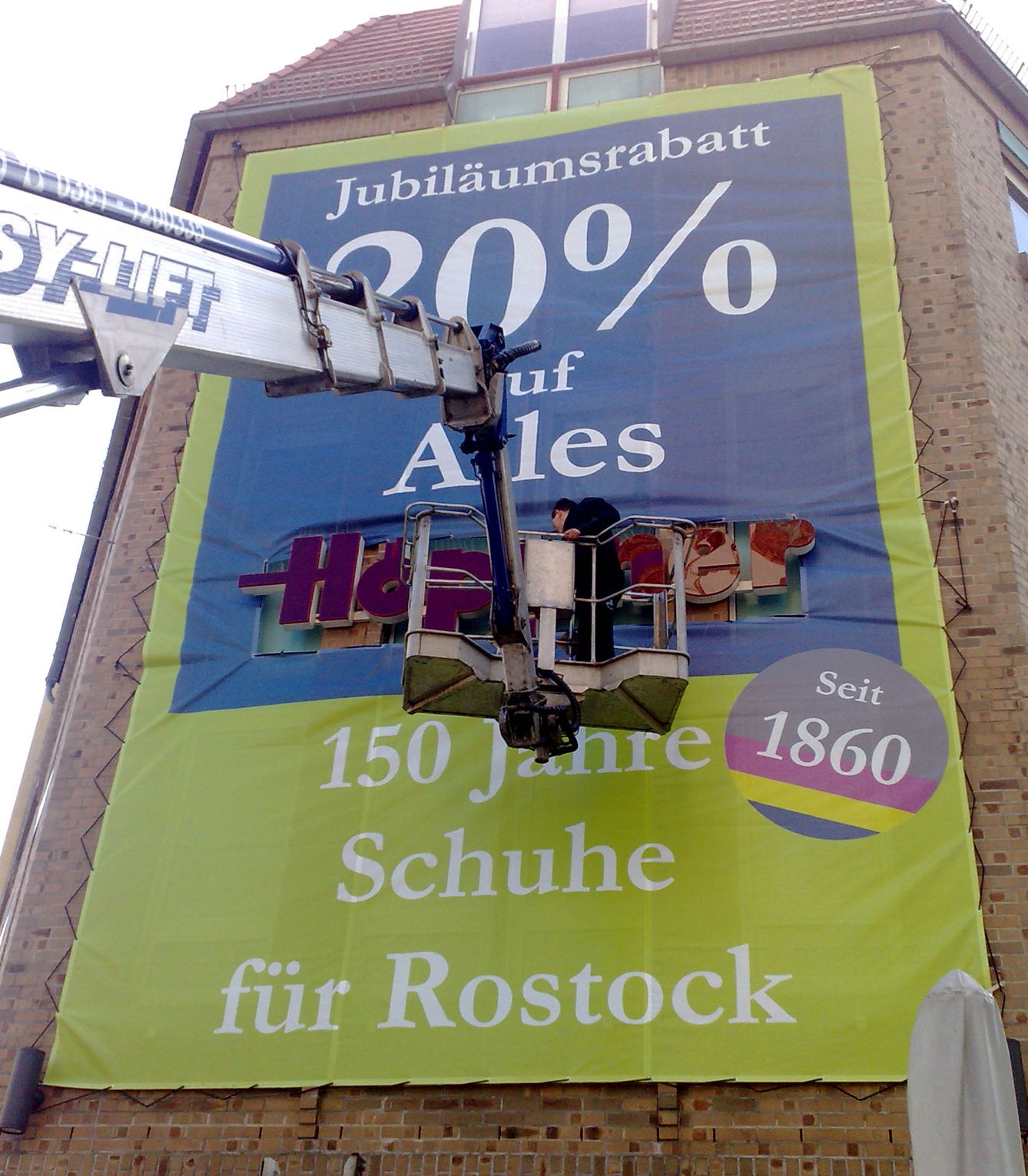 Foto eines Banners am Schuhhaus Höppner